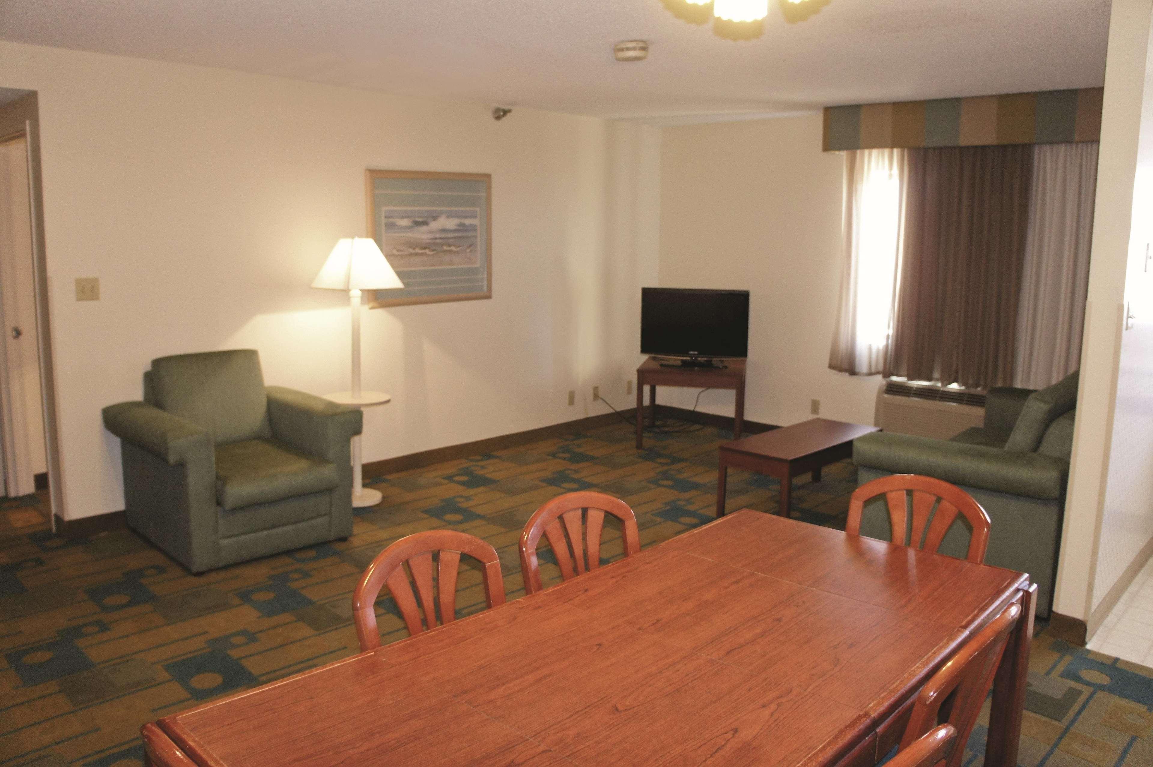 מלון La Quinta By Wyndham Des Moines West Clive מראה חיצוני תמונה